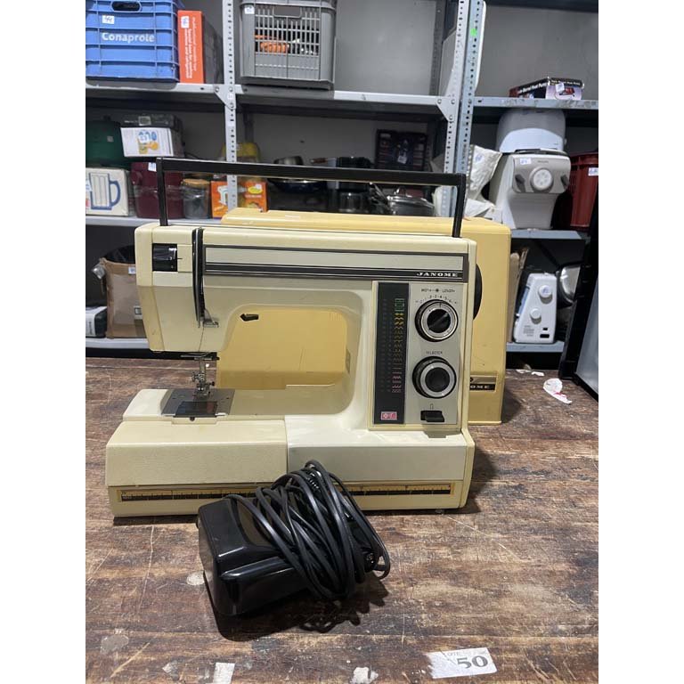 Máquina de Coser Janome Vintage Beige