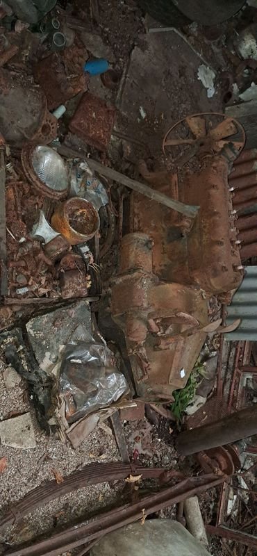 Motor de Ford T en mal estado - imagen 6