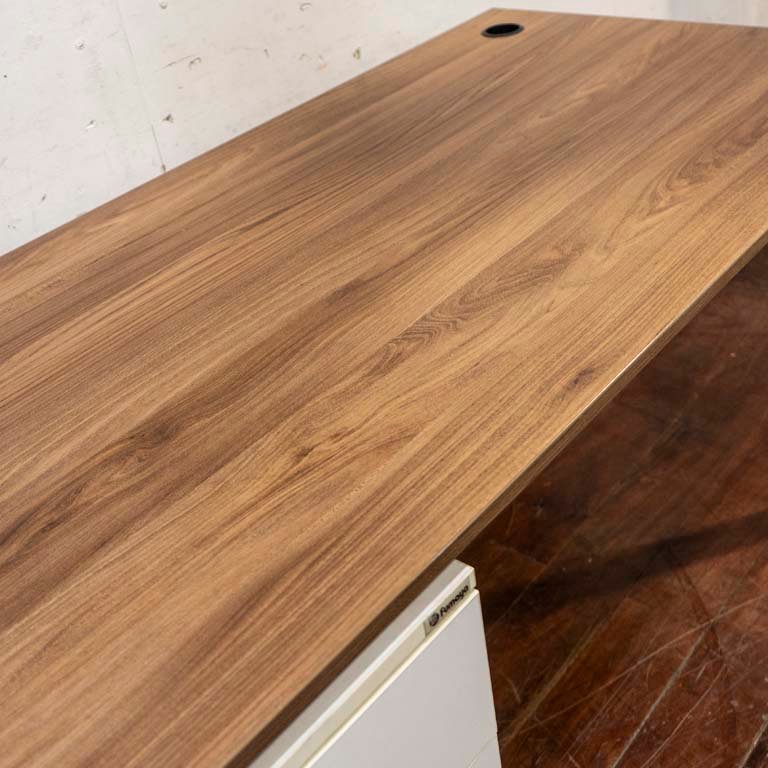 Item 2104424 - Image 2