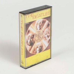 Lote siguiente: Cassette 20 Éxitos de oro 1979 Sello Emi, Uruguay