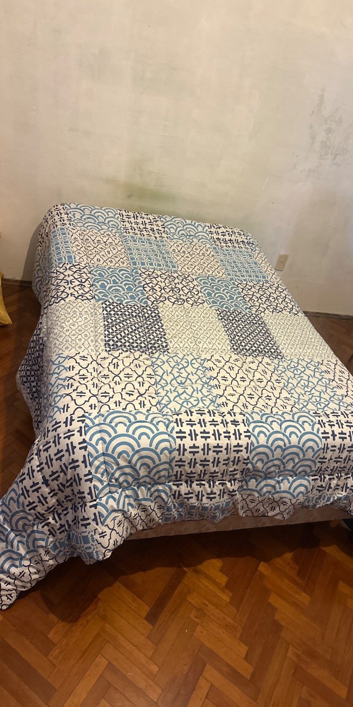 Acolchado de 2 Plazas con Diseño Geométrico Azul y Blanco