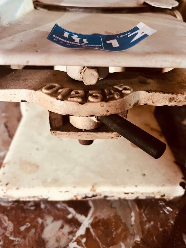 Item 846669 - Image 2