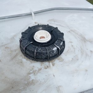 Tanque de Agua IBC de 1000 Litros con Grifo y Tapa - imagen 4