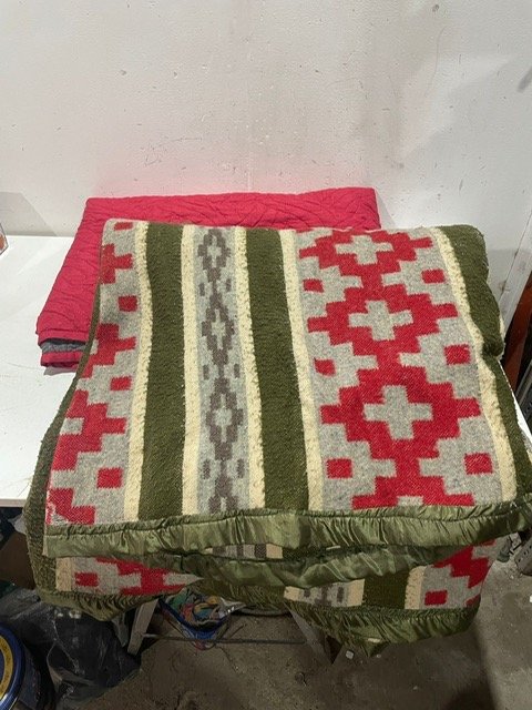 Lote anterior: Frazadas y colchas de tela colorida