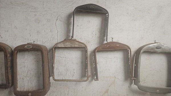 3 Caretas de Radiador Ford T Antiguas