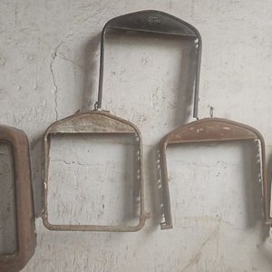 3 Caretas de Radiador Ford T Antiguas - imagen 1