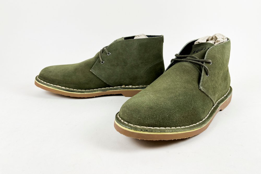 Lote siguiente: Botas de Gamuza Zenit, Color Oliva, Talle 40