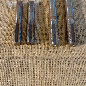 Juego de 4 machos de roscar de acero, 8-10 cm - imagen 2
