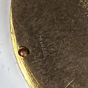 Portarretratos Doble Francés de Bronce con Moños y Patas - imagen 5
