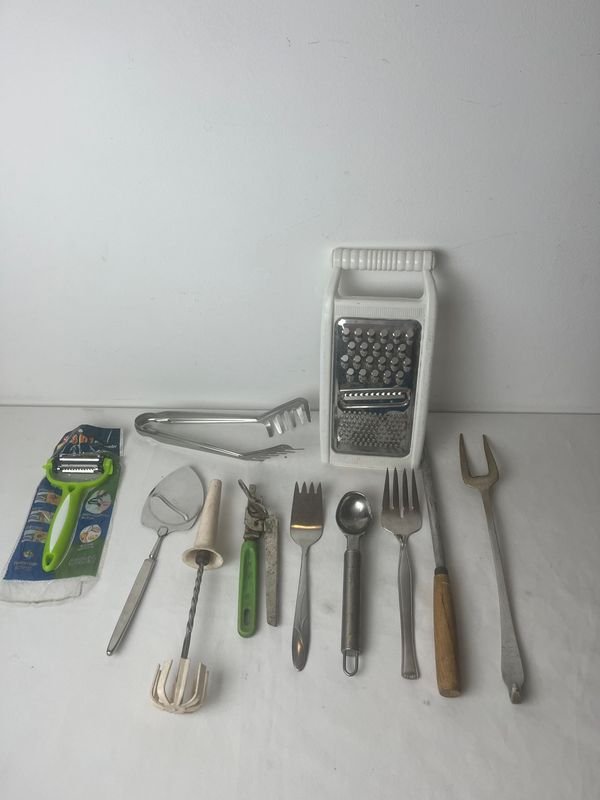 Utensilios de cocina en buen estado - imagen 7