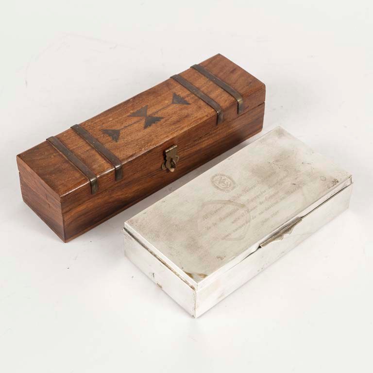 Lote anterior: Dos cofres de madera y metal con dedicatoria