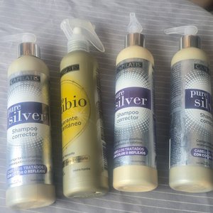 Lote siguiente: Set de 3 Shampoos y 1 Aclarante Capilatis Pure Silver