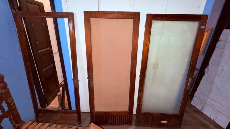 3 Hojas de Puerta de Pinotea con Vidrio