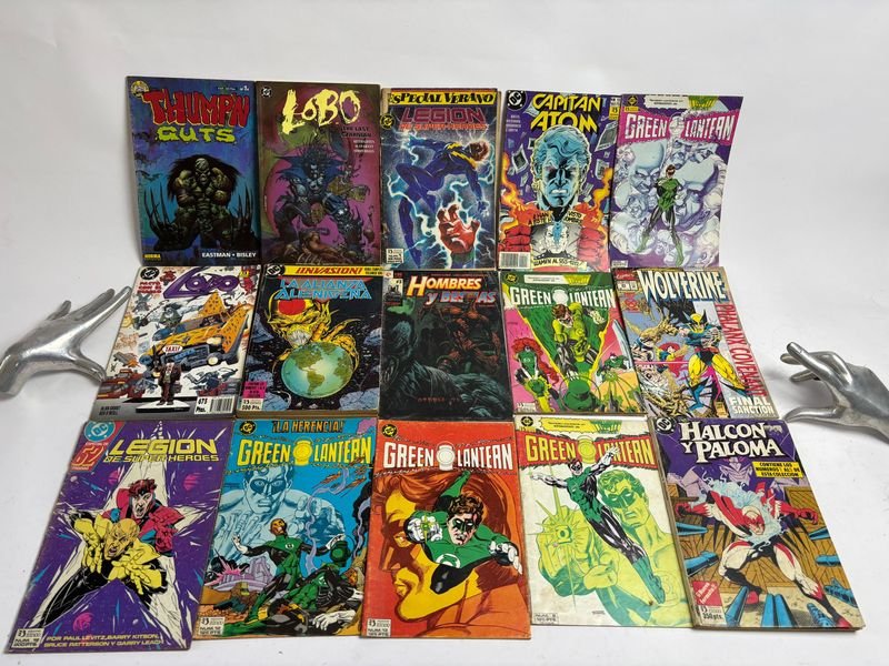 Lote siguiente: Colección de cómics de DC y Marvel