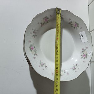 Juego de 10 Platos Hondos con Diseño Floral y Borde Dorado - imagen 4