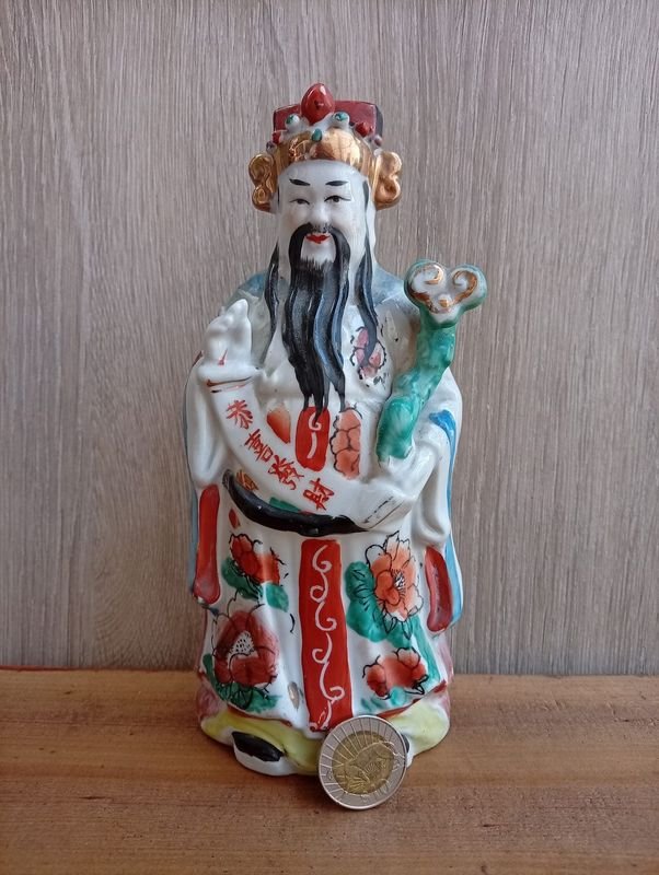 Figura de Porcelana Policromada: Deidad de la Fortuna o Sabio Fu Lu Shou (22 cm)