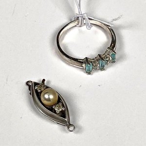 Lote anterior: Anillo y Broche de Plata con Perla y Piedras Turquesas