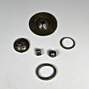 Lote siguiente: Seis Piezas de Platería Criolla Antigua