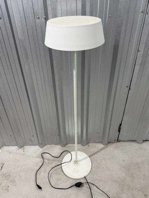 Lámpara de Pie Minimalista Blanca 136cm
