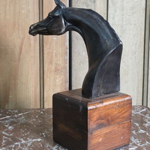 Escultura de Cabeza de Caballo Árabe Firmada - imagen 3
