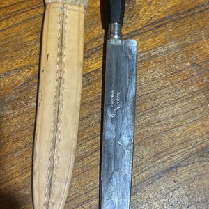 Lote anterior: Cuchillo Franz Wenk con Funda de Cuero