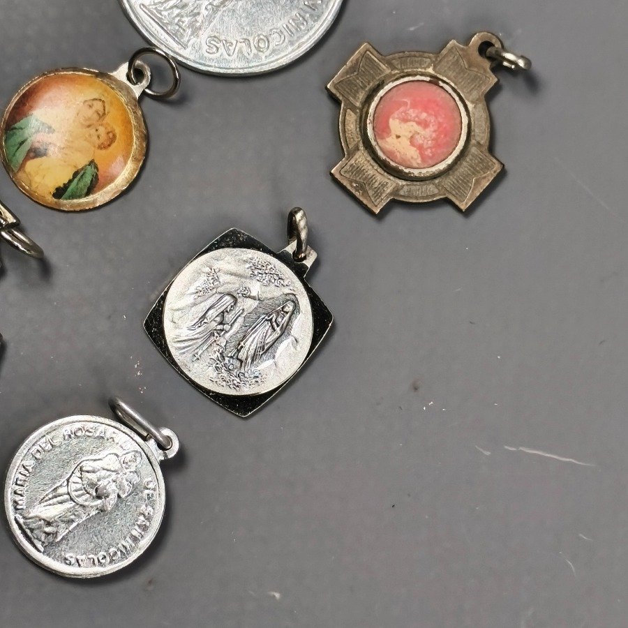 Item 16470 - Image 5