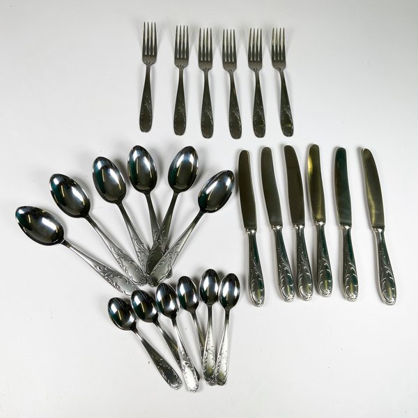 Lote anterior: Colección de cubiertos de acero inoxidable alemanes