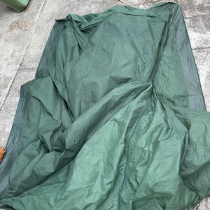 Carpa Verde para Dos Personas con Estacas y Lona - imagen 3