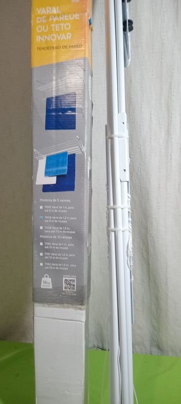 Lote siguiente: Tender de pared para decoración