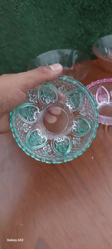 Objetos de vidrio y cerámica: una colección diversa - imagen 20