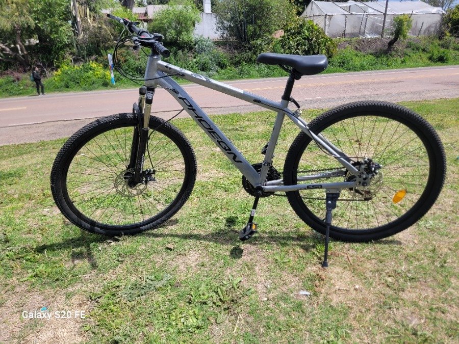 Bicicleta de Montaña Plateada Rodado 26
