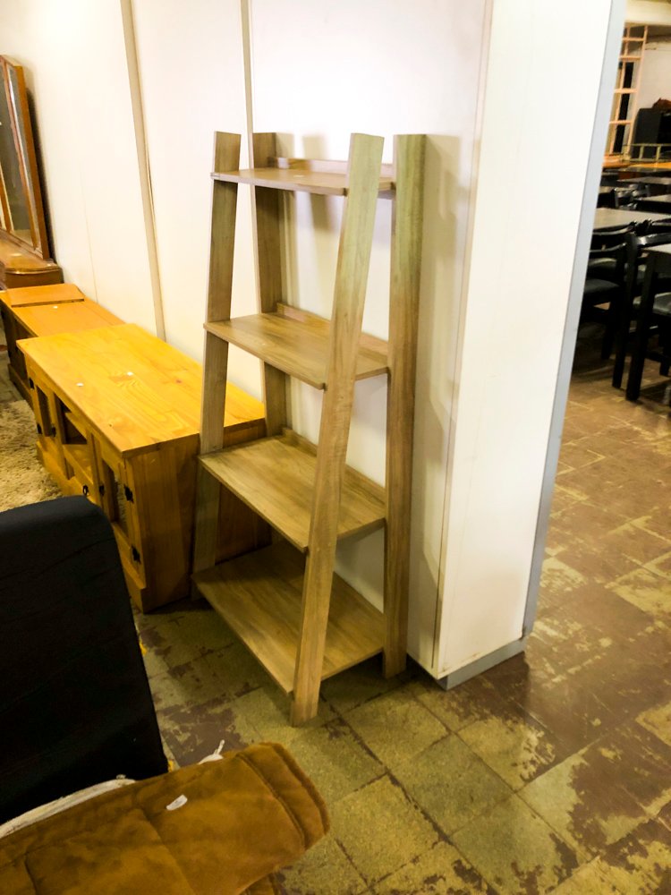 Estantería Escalera de Madera Clara