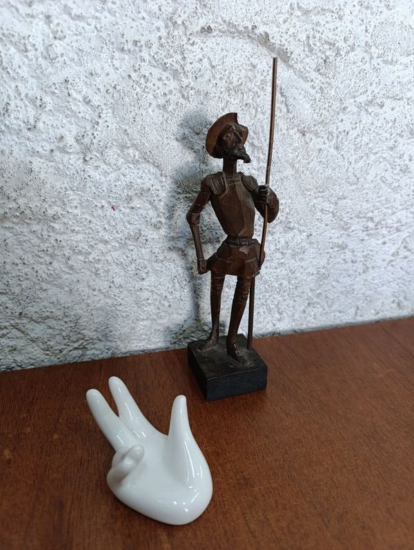 Trabajos en madera tallada, El Quijote + Repisa - imagen 2
