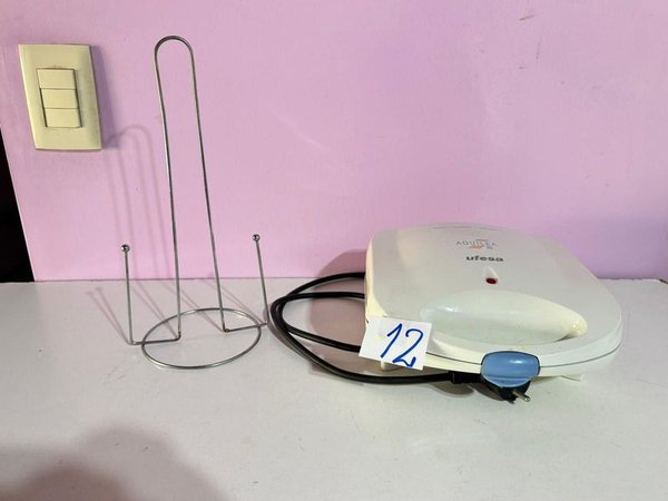 Sandwichera eléctrica y porta papel de cocina vintage - imagen 2