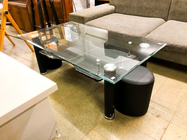Mesa de Centro de Vidrio con Patas Negras y Banqueta - imagen 1