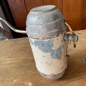 DUCHERO CANASTO DE COBRE Y CALENTADOR DE AGUA DE LOS AÑOS 70 - imagen 4