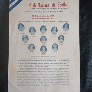 Lote siguiente: Folleto Histórico Club Nacional de Football "Decano Criollo" - Campeonatos 1903 y 1937