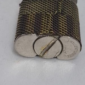Lote anterior: Encendedor Antiguo Metálico con Malla