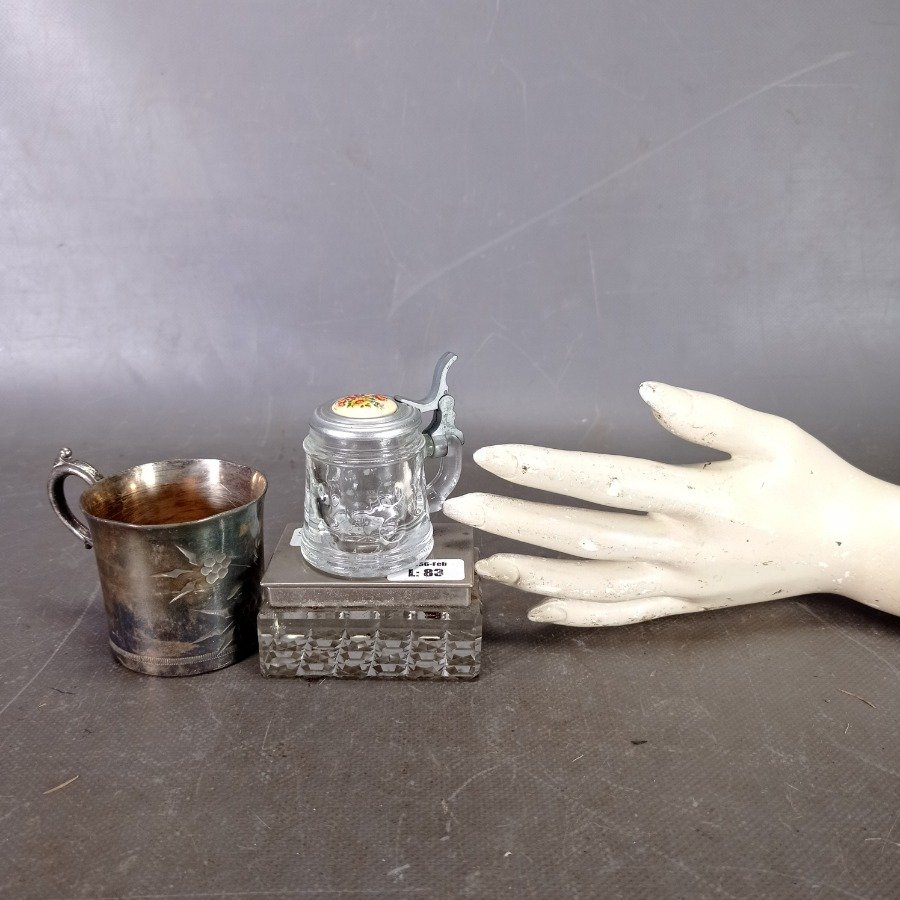 Conjunto de objetos de plata y metal - imagen 5
