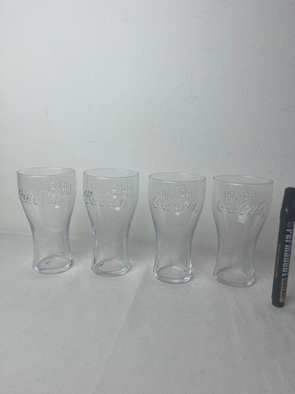 Lote siguiente: Vasos coleccionables de Coca-Cola
