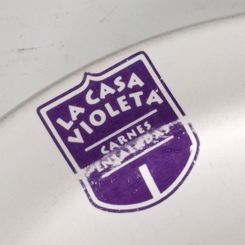 Platos llanos en porcelana Olmos con publicidad de La casa Violeta - imagen 2