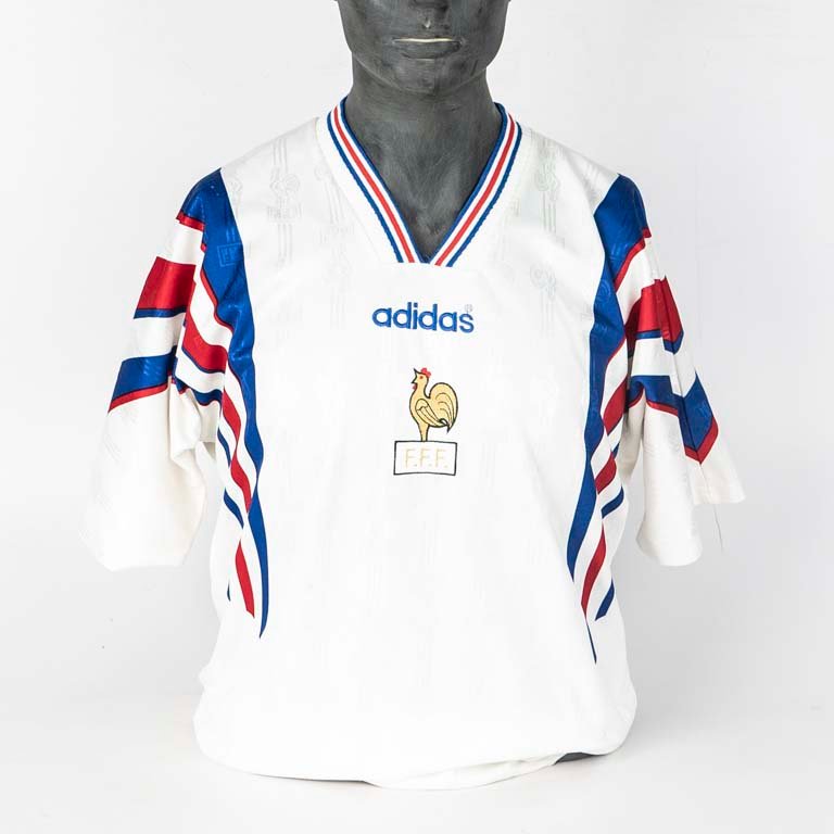 Lote anterior: Camiseta de la Selección de Francia oficial de tienda marca adidas sin número segunda equipación de mediados de 90´