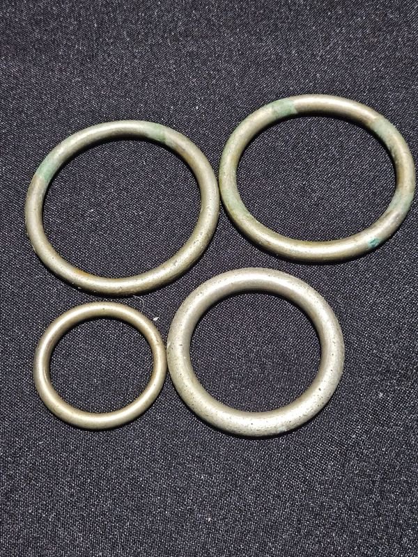 Lote de 4 argollas de metal blanco