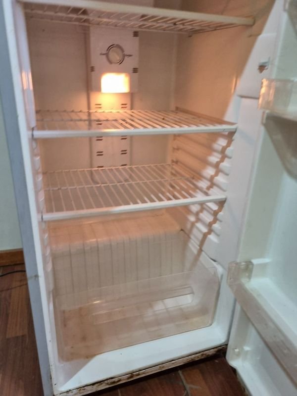 Heladera Frio Seco Panavox (60x61x168) - Refrigerador de Dos Puertas - imagen 4
