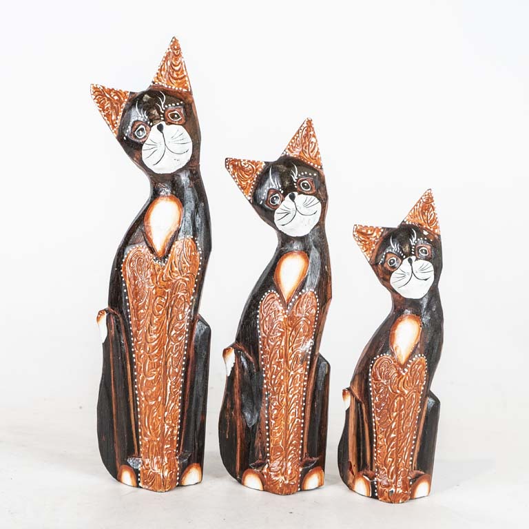 3 Gatos de madera  - Medidas: 35 y 25cm 