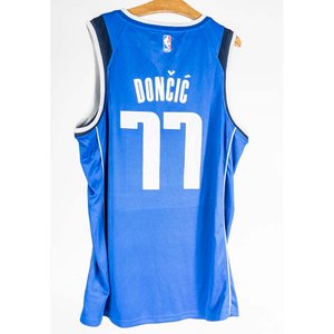 Camiseta de Básquetbol Dallas 77 Luka Dončić Talle XXL - imagen 2