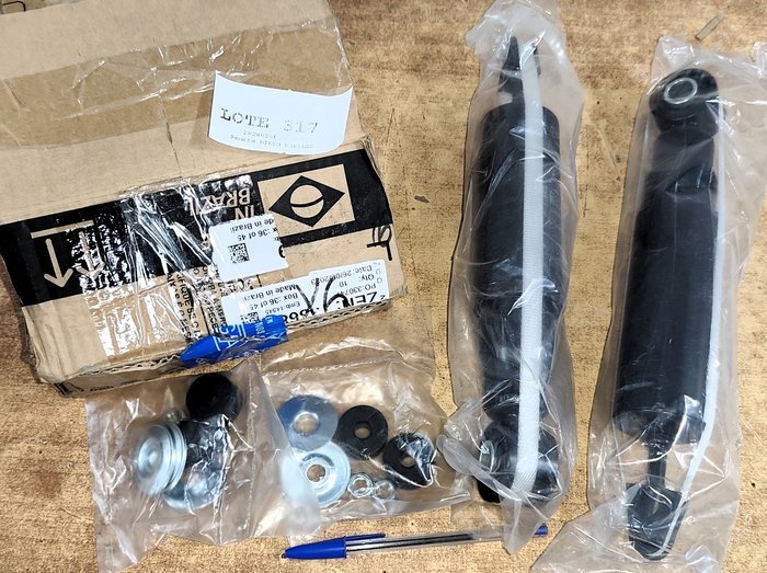 Amortiguadores delanteros para Toyota Hilux