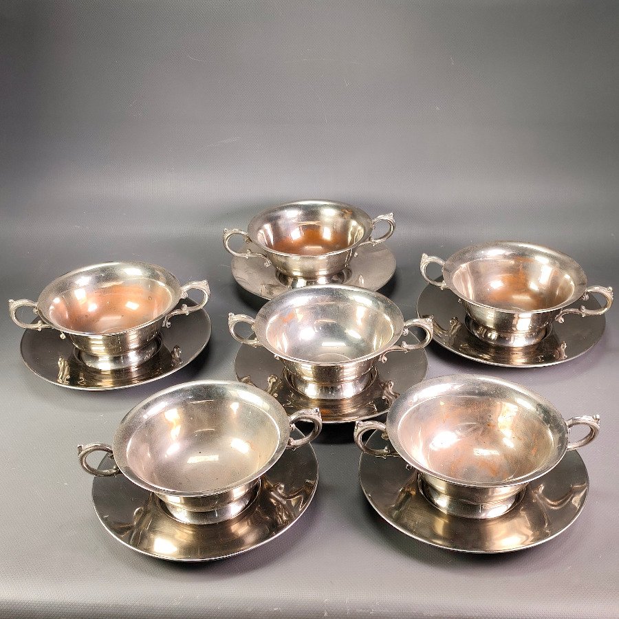 Juego de 6 Tazas para Consomé con Platos en Plateado