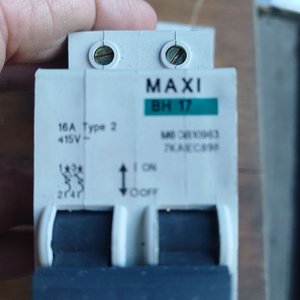 Lote de 6 Llaves Termomagnéticas Bipolares Maxi BH 17 - imagen 5