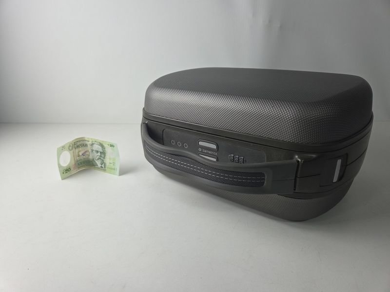 Lote siguiente: Samsonite Maletín en Excelente Estado